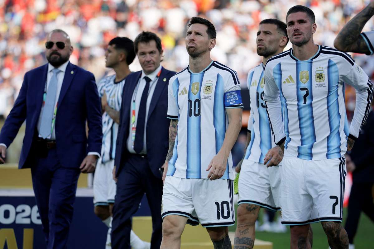 FIFA正式调查阿根廷足协:福克兰群岛横幅与世界杯决赛冲突事件