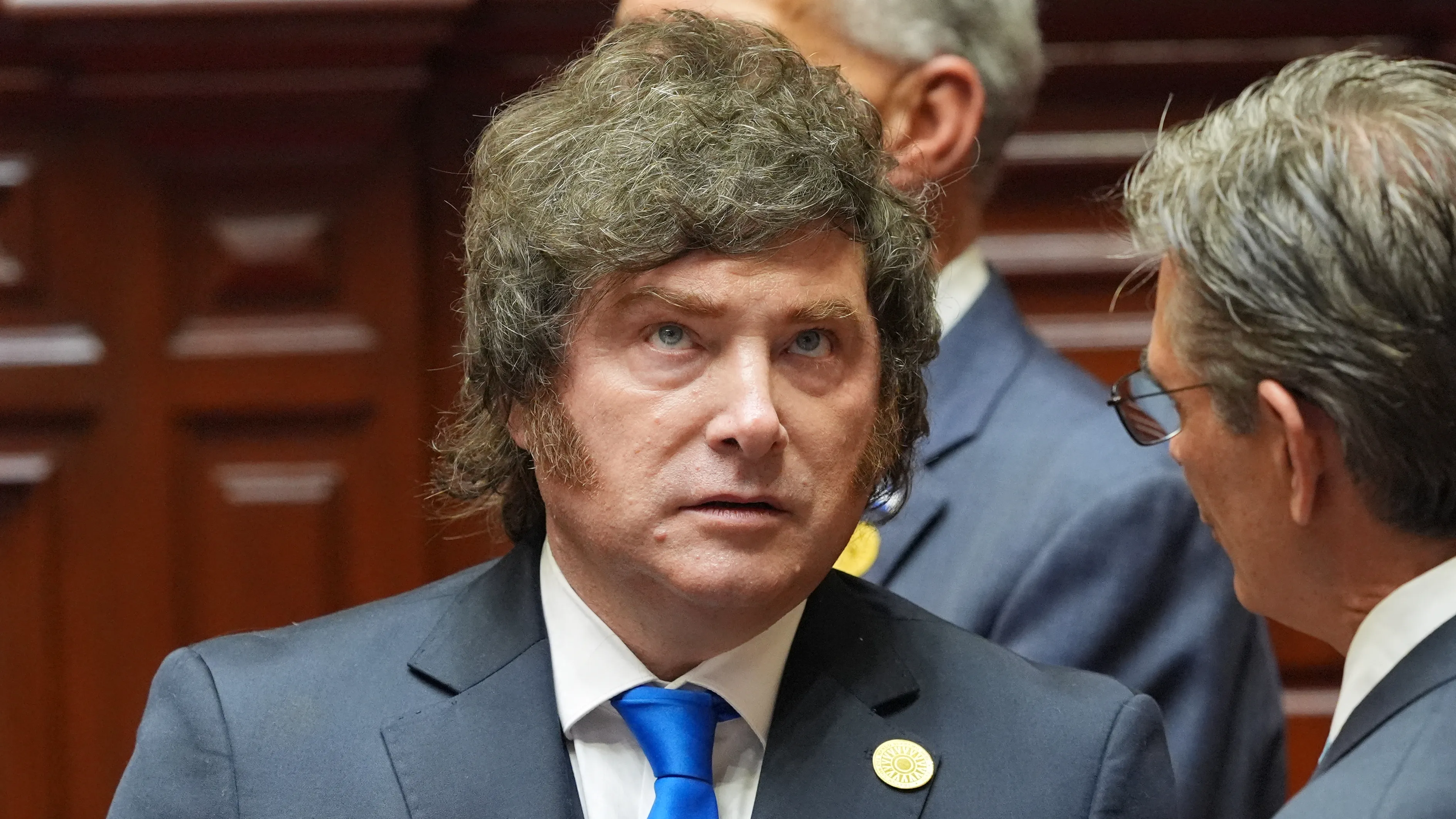 阿根廷总统米莱签署新法令：煽动仇恨外国人将被禁止入境并驱逐出境