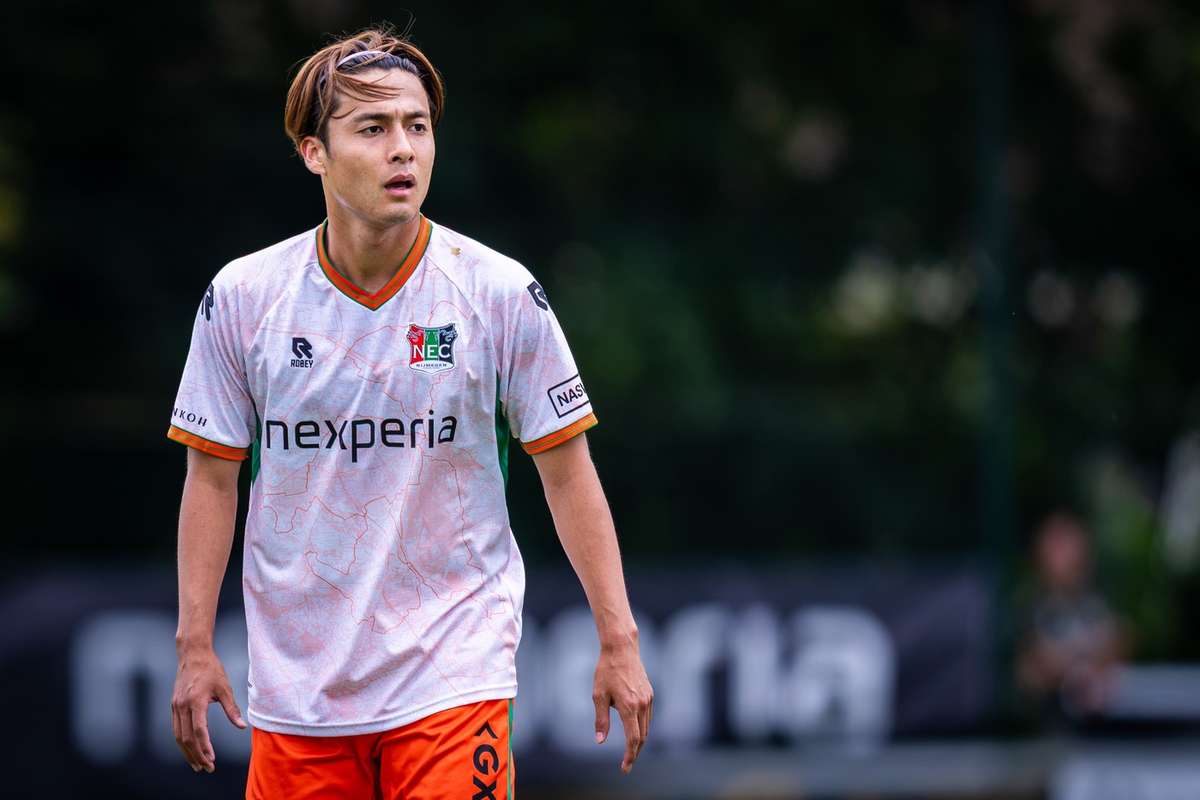 官方:NEC中场佐野皓大加盟PSV,欧冠赛前拒绝出战引争议