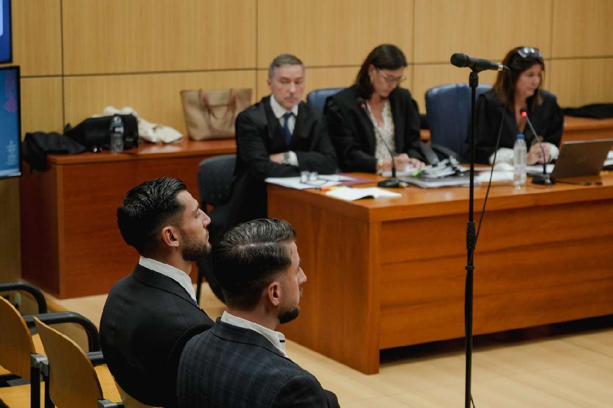 塞维利亚租借性侵罪成前锋拉法·米尔至希腊阿里斯，转会含买断选项