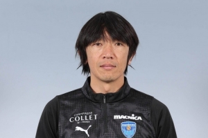 官方:47岁前日本国脚中村俊辅离开横滨FC助教一职