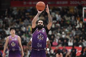 还要怎样？里勒16中13空砍全场最高40分 罚球12中11