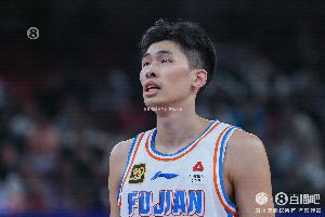 得继续努力！邹阳首发31分钟 11中5&罚球9中8砍下18分4板