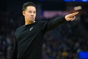 米奇：知道对手会用身体对抗针对我们 要打得强硬像拳击一样