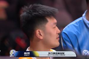 这还说啥嘞?左手三步上篮不进的姜贺是今年CBA技巧挑战赛冠军
